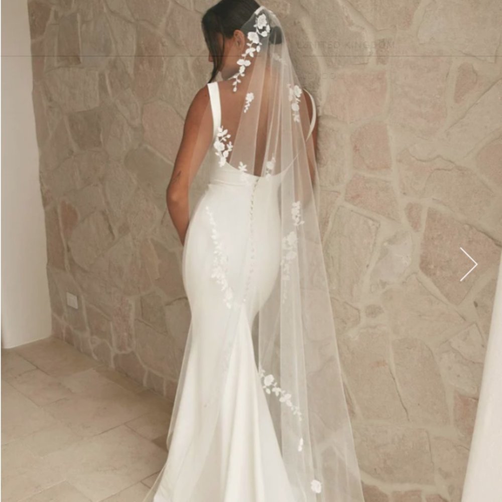 Grace Loves Lace Bridal Pierlot Veil
